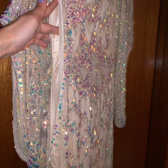 Dress - Picture 5 of 8